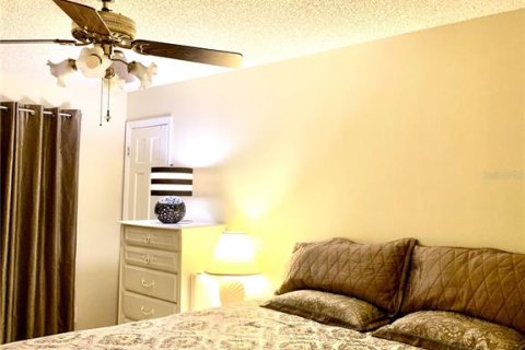 Casa en venta en Deltona, Florida, 3 dormitorios, 157.56 m2 № 2156363 - foto 10