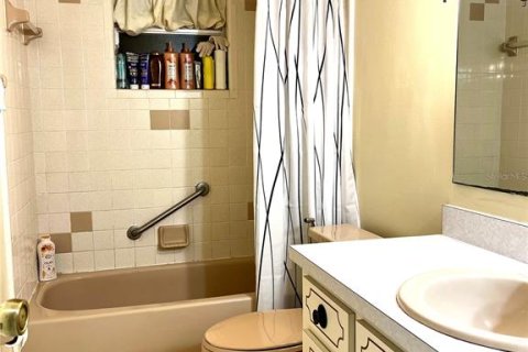 Casa en venta en Deltona, Florida, 3 dormitorios, 157.56 m2 № 2156363 - foto 8
