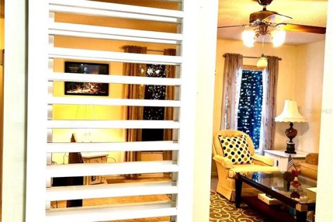 Casa en venta en Deltona, Florida, 3 dormitorios, 157.56 m2 № 2156363 - foto 17