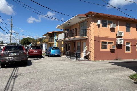 Apartamento en alquiler en Hialeah, Florida, 2 dormitorios, 111.48 m2 № 1951955 - foto 25