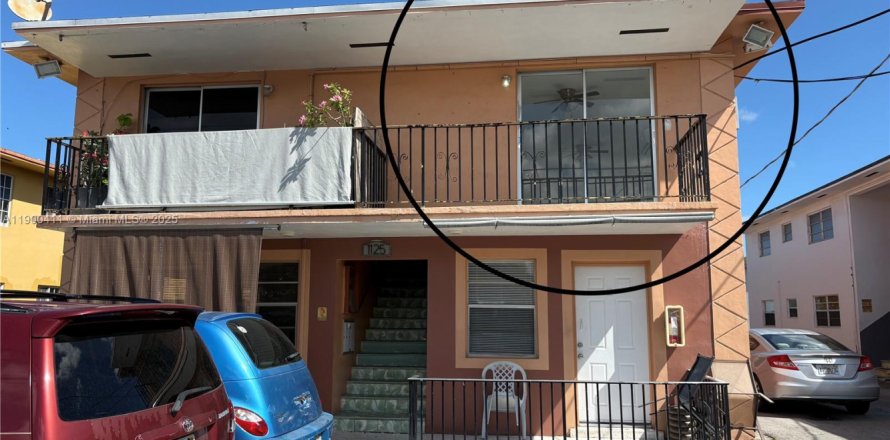 Apartamento en Hialeah, Florida 2 dormitorios, 111.48 m2 № 1951955