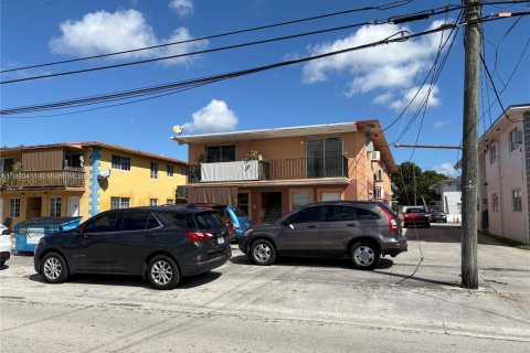 Apartamento en alquiler en Hialeah, Florida, 2 dormitorios, 111.48 m2 № 1951955 - foto 26