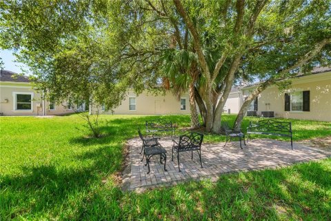 Propiedad comercial en venta en Tampa, Florida, 221.48 m2 № 2202007 - foto 18