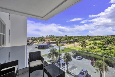 Condo in Pompano Beach, Florida, 2 bedrooms № 2081795 - photo 24
