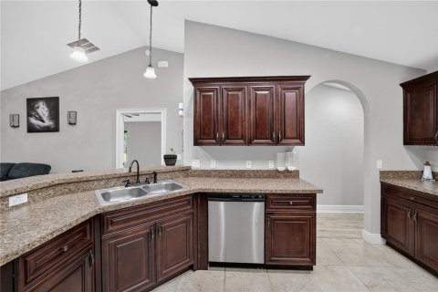 House in Ocala, Florida 3 bedrooms, 179.67 sq.m. № 2227537 - photo 27