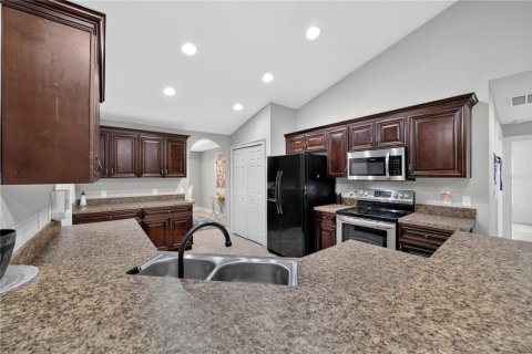 House in Ocala, Florida 3 bedrooms, 179.67 sq.m. № 2227537 - photo 29