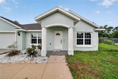 House in Ocala, Florida 3 bedrooms, 179.67 sq.m. № 2227537 - photo 9