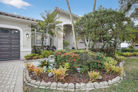 Villa ou maison à vendre à Weston, Floride: 5 chambres, 289.11 m2 № 1986985 - photo 3