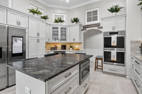 Villa ou maison à vendre à Weston, Floride: 5 chambres, 289.11 m2 № 1986985 - photo 16