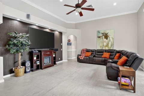 Villa ou maison à vendre à Weston, Floride: 5 chambres, 289.11 m2 № 1986985 - photo 20