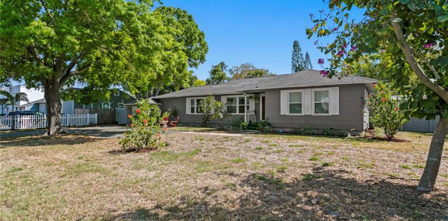 Villa ou maison à Tampa, Floride 3 chambres, 132.66 m2 № 1590665