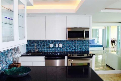 Condo in Deerfield Beach, Florida, 1 bedroom  № 2250399 - photo 9