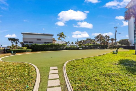 Condo in Deerfield Beach, Florida, 1 bedroom  № 2250399 - photo 19