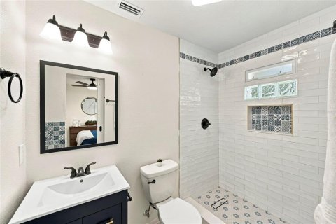 House in Tampa, Florida 3 bedrooms, 115.94 sq.m. № 2393821 - photo 10