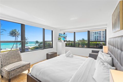 Copropriété à vendre à Miami Beach, Floride: 2 chambres, 111.48 m2 № 1939640 - photo 23