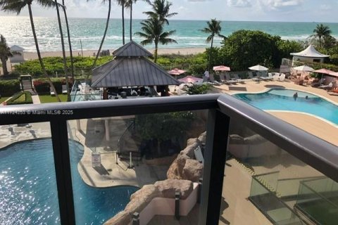 Copropriété à vendre à Miami Beach, Floride: 2 chambres, 111.48 m2 № 1939640 - photo 5