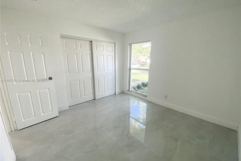 Casa en venta en Tamarac, Florida, 3 dormitorios, 173.82 m2 № 1848391 - foto 15