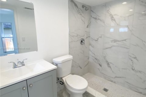 Casa en venta en Tamarac, Florida, 3 dormitorios, 173.82 m2 № 1848391 - foto 29