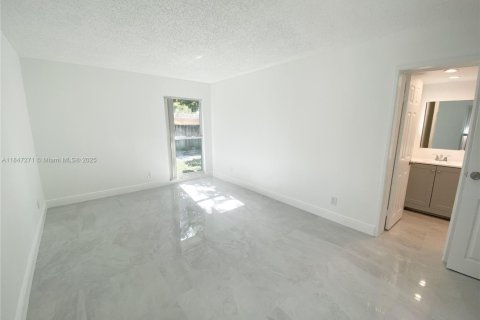 Casa en venta en Tamarac, Florida, 3 dormitorios, 173.82 m2 № 1848391 - foto 26