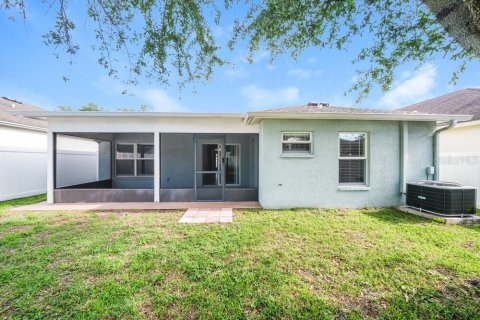 Villa ou maison à louer à Seffner, Floride: 3 chambres, 160.07 m2 № 2100389 - photo 16