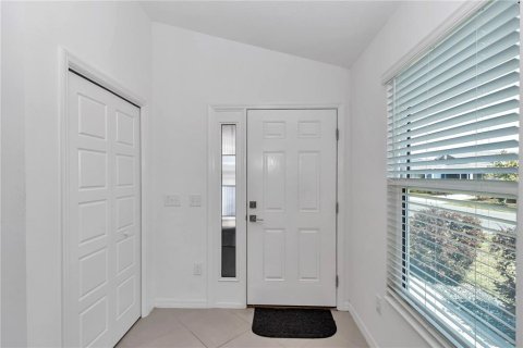 House in The Villages, Florida 2 bedrooms, 111.76 sq.m. № 1735410 - photo 9