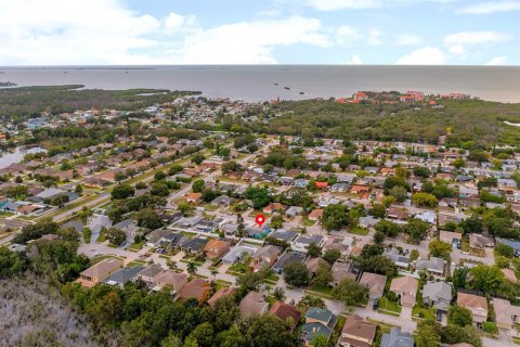 House in Tarpon Springs, Florida 3 bedrooms, 142.7 sq.m. № 1843596 - photo 19