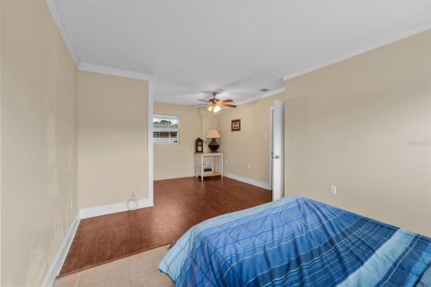 House in Tarpon Springs, Florida 3 bedrooms, 142.7 sq.m. № 1843596 - photo 9