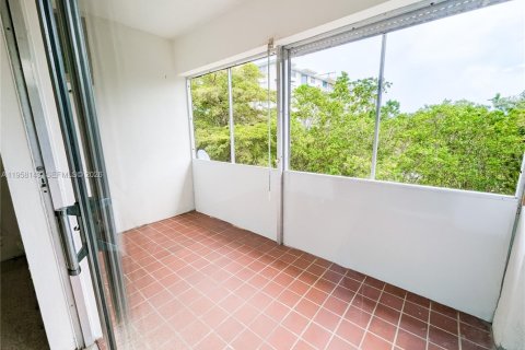 Снять в аренду квартиру в Норт-Майами, Флорида 1 спальня, 74.32м2, № 2020664 - фото 5