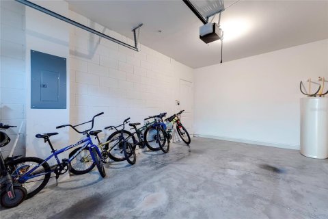 Adosado en venta en Orlando, Florida, 3 dormitorios, 154.87 m2 № 2095710 - foto 30