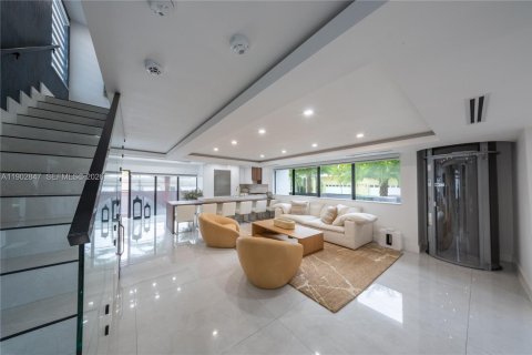 Villa ou maison à vendre à Hollywood, Floride: 5 chambres, 220.46 m2 № 2146411 - photo 9