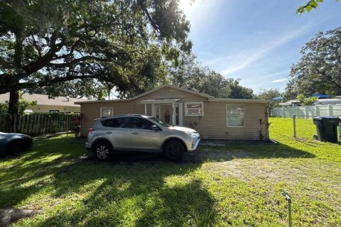 House in Tampa, Florida 2 bedrooms, 93 sq.m. № 1851573 - photo 1