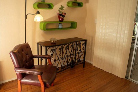 House in Lake Wales, Florida 2 bedrooms, 79.9 sq.m. № 2224349 - photo 17