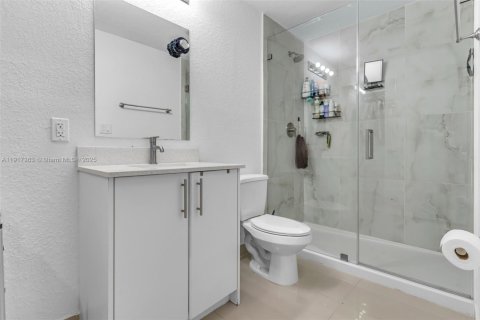 Adosado en venta en Homestead, Florida, 4 dormitorios, 129.88 m2 № 1973501 - foto 10