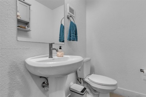 Adosado en venta en Homestead, Florida, 4 dormitorios, 129.88 m2 № 1973501 - foto 7