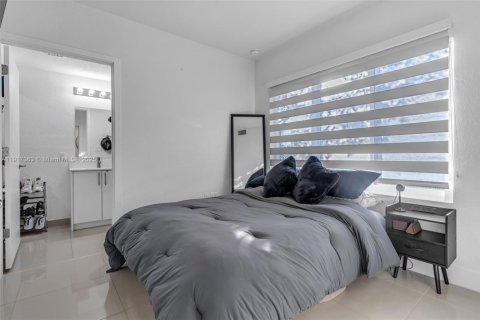 Adosado en venta en Homestead, Florida, 4 dormitorios, 129.88 m2 № 1973501 - foto 8