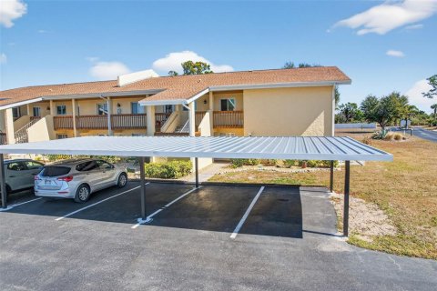 Condo in Englewood, Florida, 2 bedrooms № 2108300