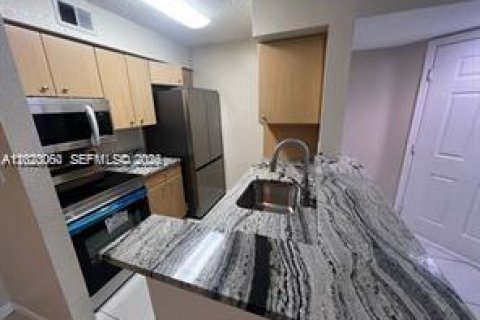 Condo in Davie, Florida, 1 bedroom  № 2179202