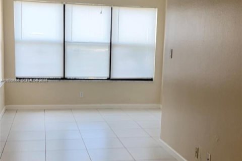 Condo in Davie, Florida, 1 bedroom  № 2179202 - photo 4