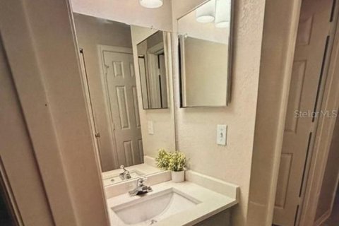 Condo in Kissimmee, Florida, 3 bedrooms  № 2395721 - photo 9