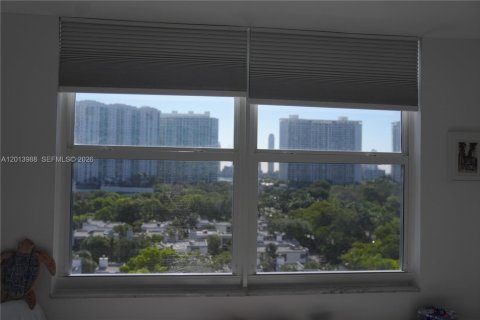 Condo in Aventura, Florida, 2 bedrooms  № 2089508 - photo 26