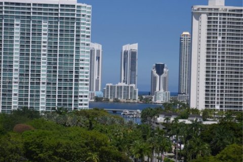 Condo in Aventura, Florida, 2 bedrooms  № 2089508 - photo 8