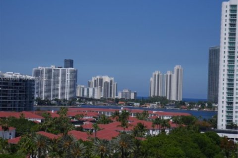 Condo in Aventura, Florida, 2 bedrooms  № 2089508 - photo 9