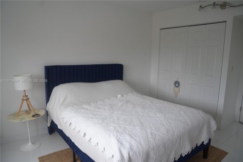 Condo in Aventura, Florida, 2 bedrooms  № 2089508 - photo 30