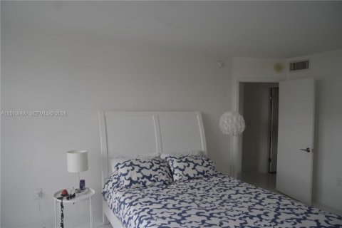 Condo in Aventura, Florida, 2 bedrooms  № 2089508 - photo 25