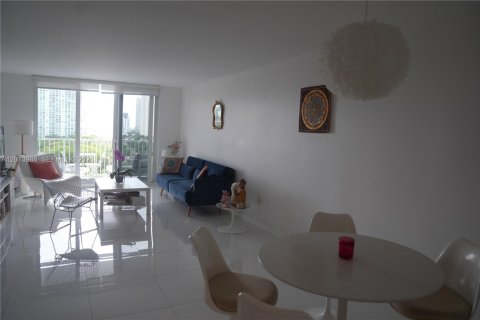 Condo in Aventura, Florida, 2 bedrooms  № 2089508 - photo 14