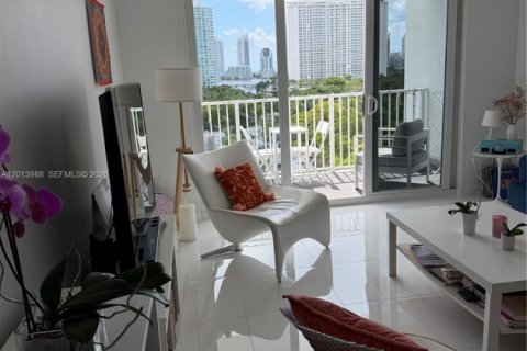 Condo in Aventura, Florida, 2 bedrooms  № 2089508