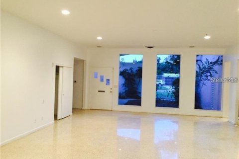 Villa ou maison à louer à Saint Petersburg, Floride: 3 chambres, 204.2 m2 № 2414899 - photo 6