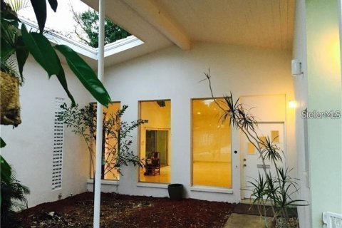 Villa ou maison à louer à Saint Petersburg, Floride: 3 chambres, 204.2 m2 № 2414899 - photo 4