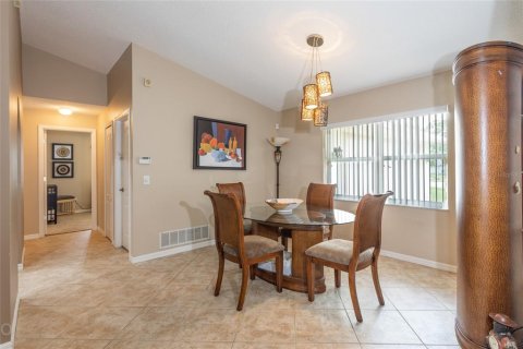 House in Palm Coast, Florida 3 bedrooms, 174.47 sq.m. № 1273868 - photo 5