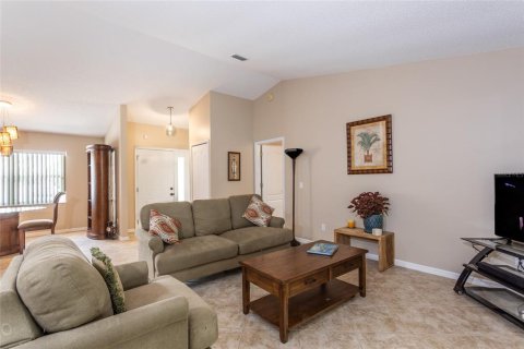 House in Palm Coast, Florida 3 bedrooms, 174.47 sq.m. № 1273868 - photo 3